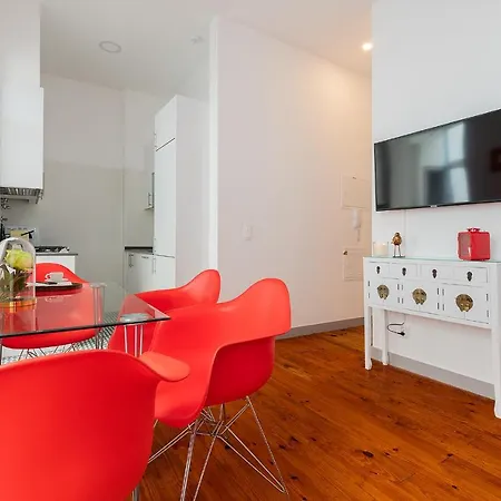 Times Apartment *