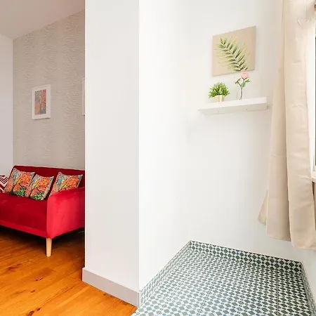 Times Apartment *